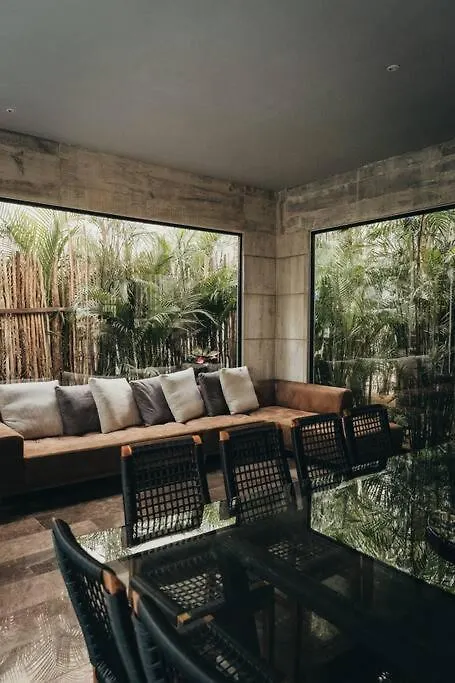 Villa Bolon: Exclusive Gated Retreat with Private Pool in Tulum 0*,